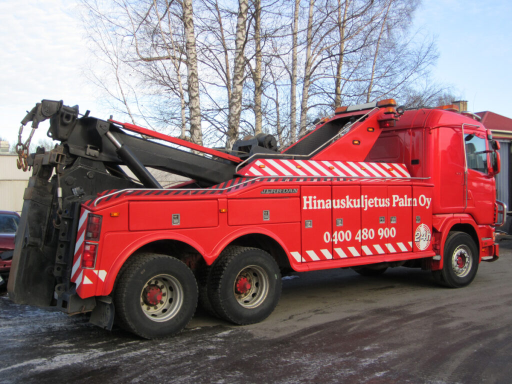 Hinauskuljetus Palmin hinausauto